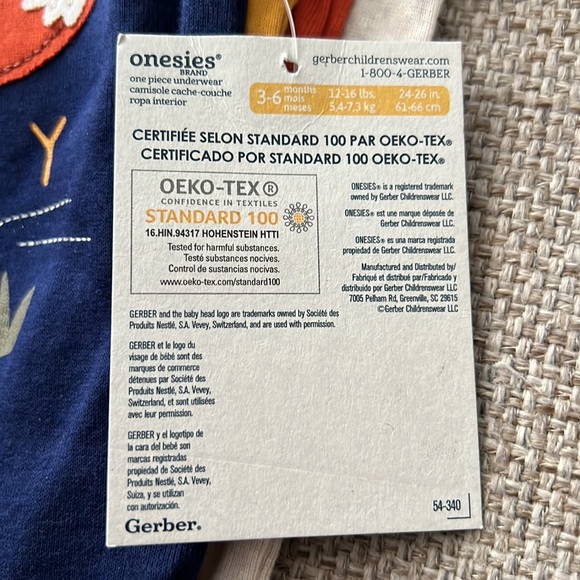 SOLD Gerber 3-6M Bodysuit Gift Set - Picture 5 of 7